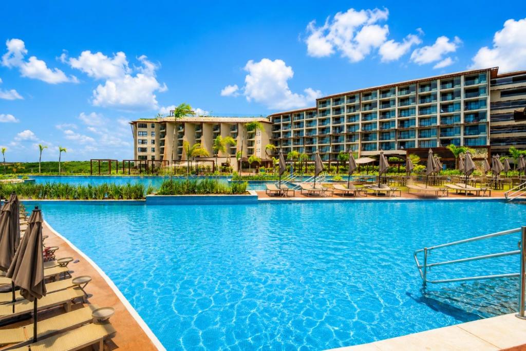 Tauá Resort João Pessoa com piscinas e estrutura de hospedagem